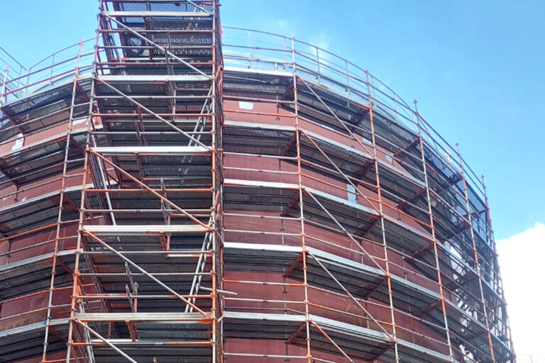 external sandblasting protective coating & scaffolding of storage tank Netherlands