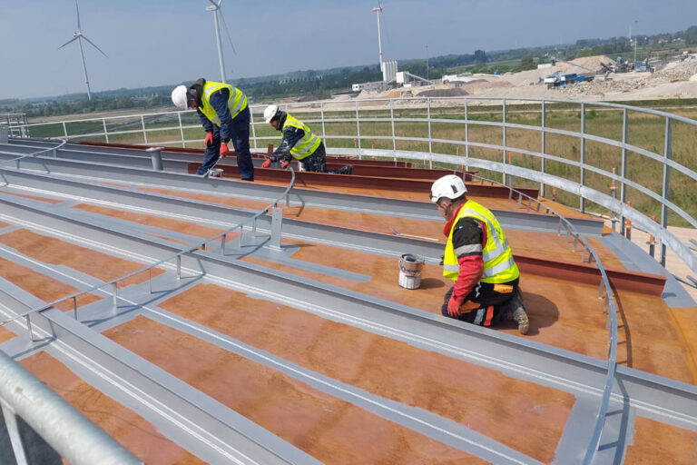 external sandblasting protective coating & scaffolding of storage tank Netherlands