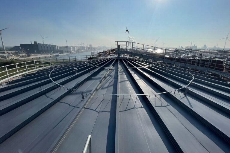 external sandblasting protective coating & scaffolding of storage tank Netherlands