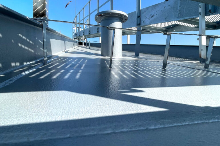 external sandblasting protective coating & scaffolding of storage tank Netherlands