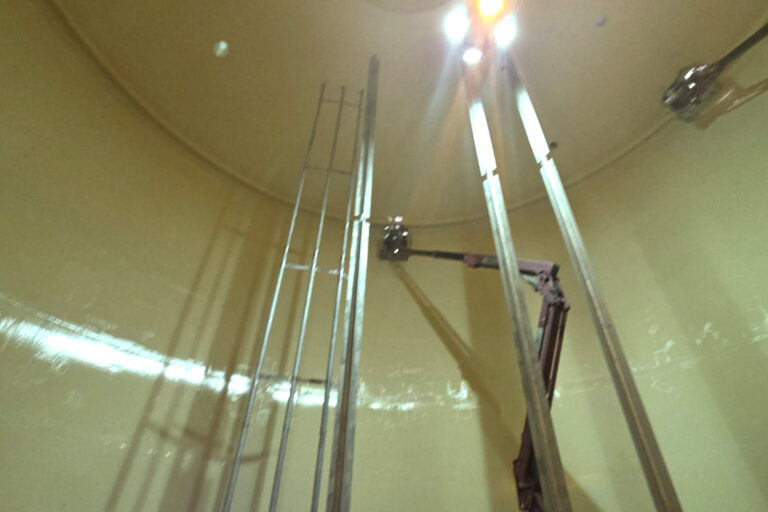 interior sandblasting painting storage tanks