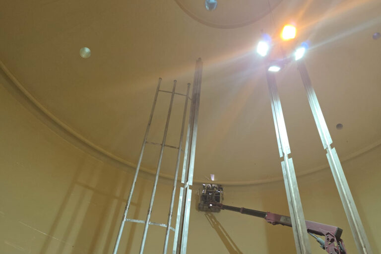 interior sandblasting painting storage tanks