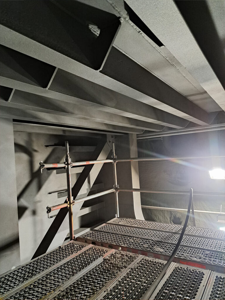 internal tank sandblasting & protective coating-ship repair works