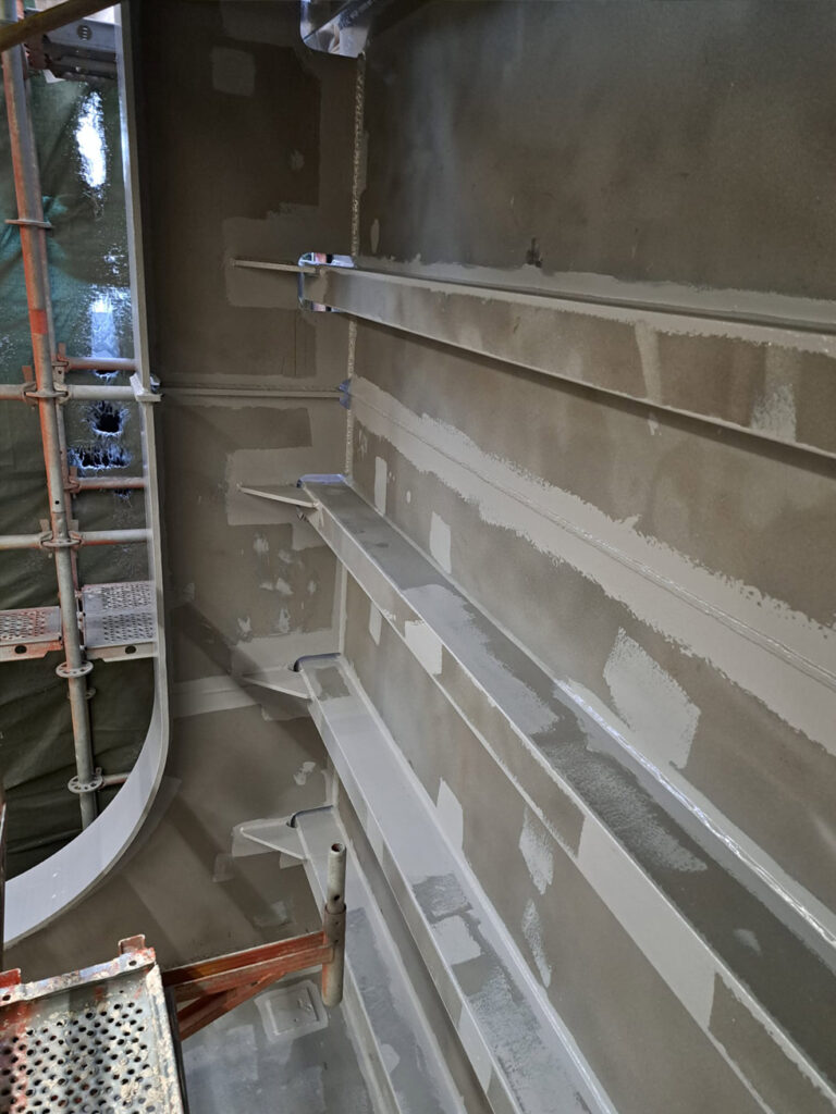 internal tank sandblasting & protective coating-ship repair works